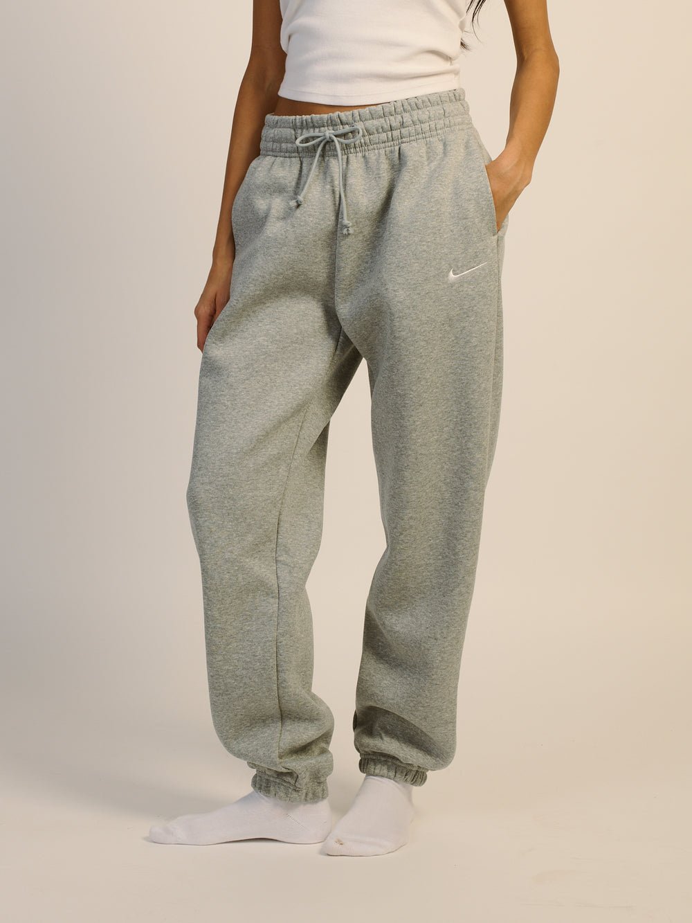 PANTALON POLAIRE SURDIMENSIONNÉ NIKE SPORTSWEAR PHOENIX - GRIS CHINÉ