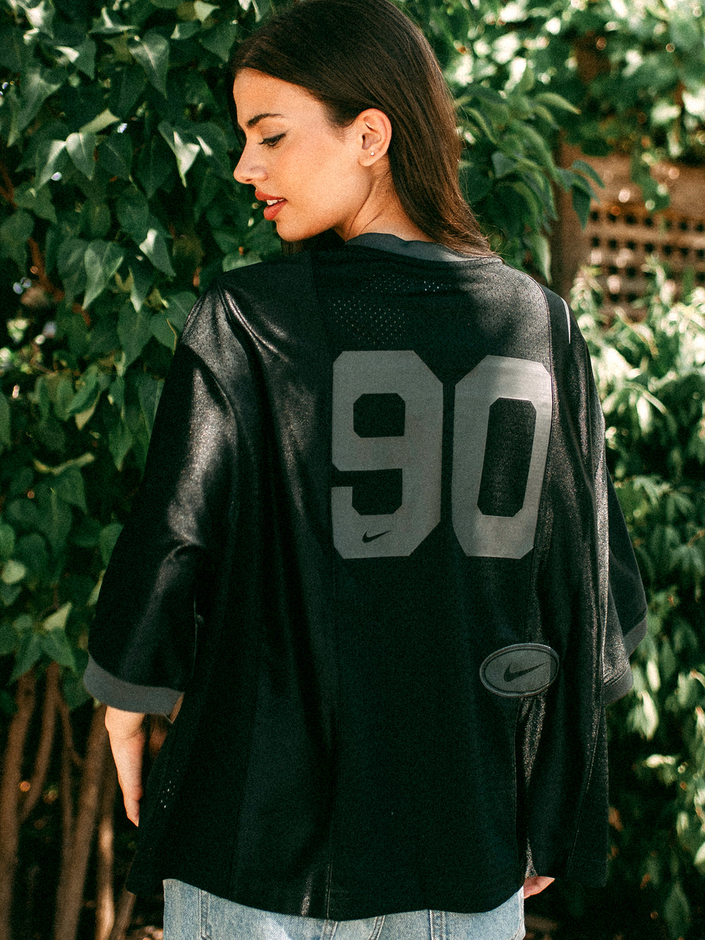 NIKE SPORTSWEAR STREET SHORT SLEEVE JERSEY - BLACK