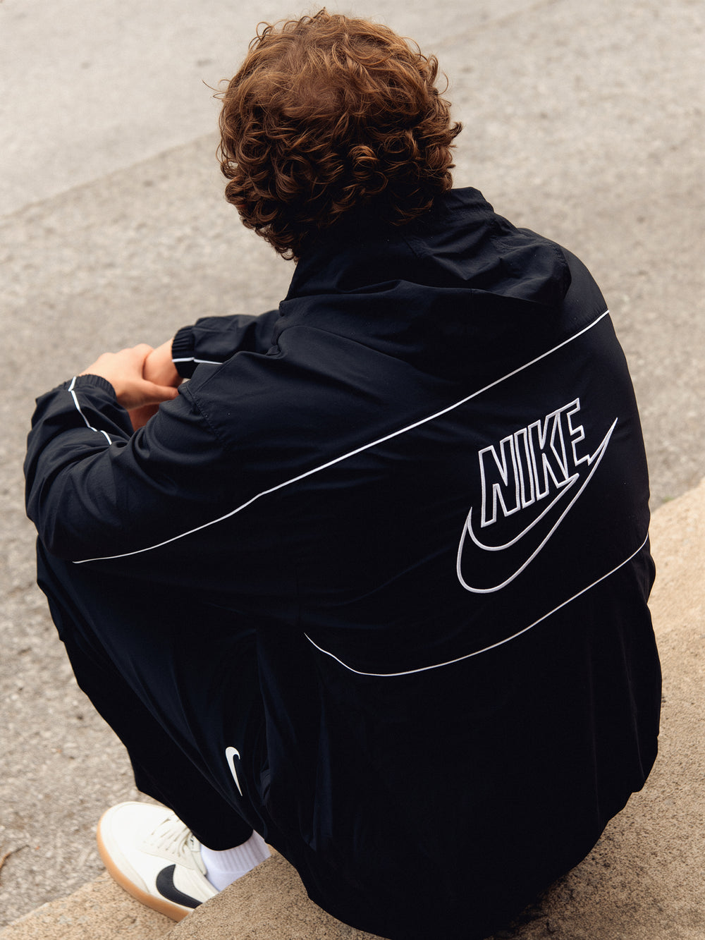 NIKE ATHLETE HOODED JACKET