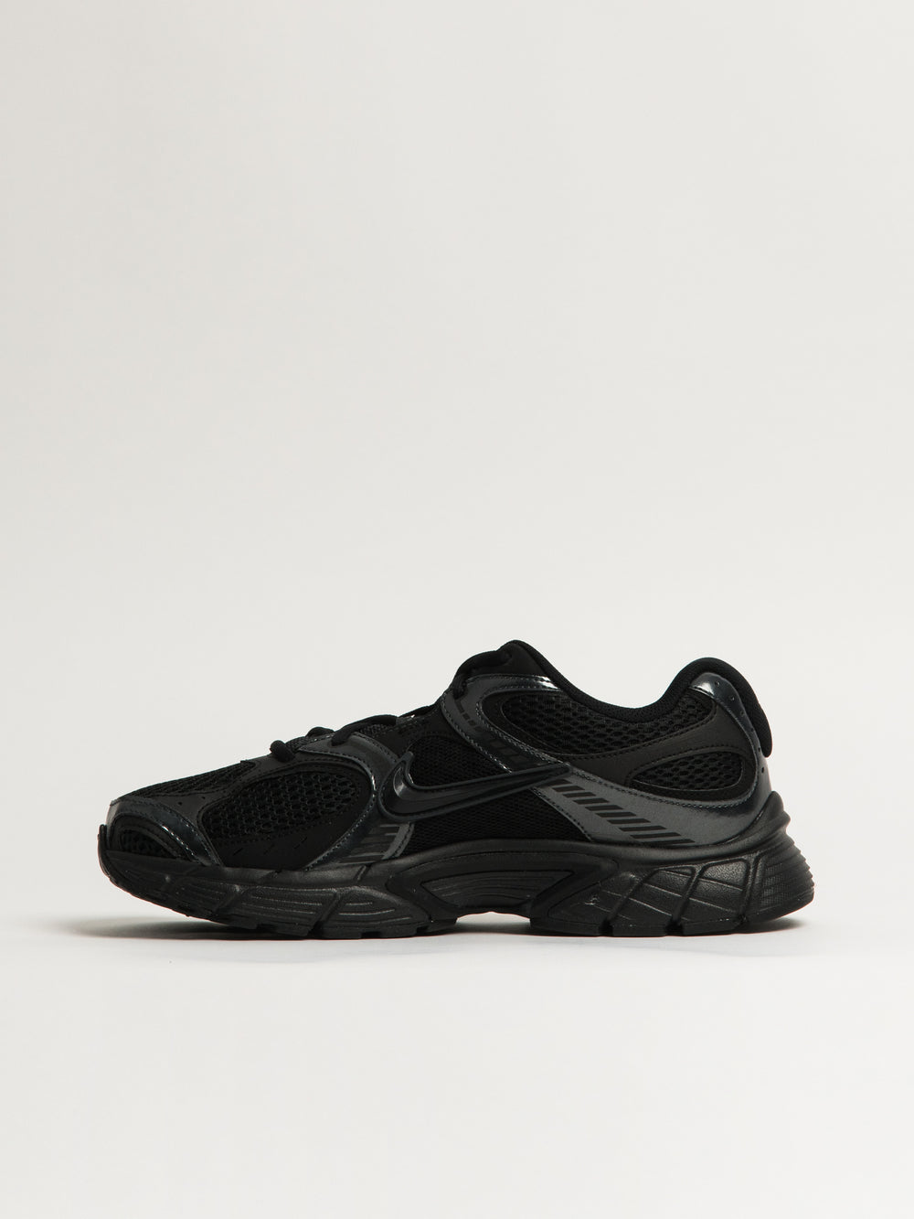 NIKE V5 RNR SNEAKER - BLACK