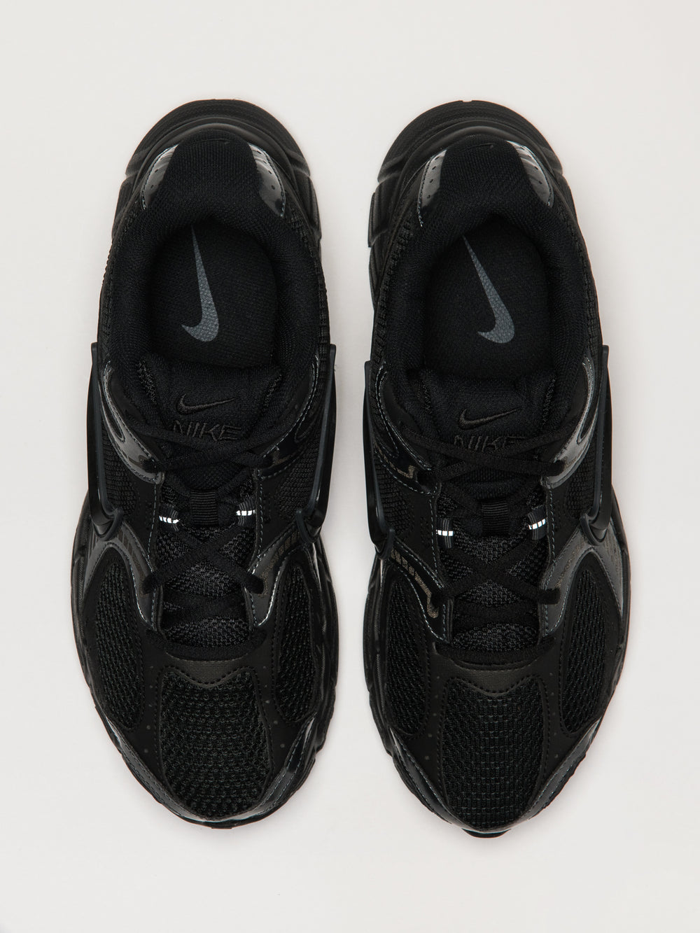 NIKE V5 RNR SNEAKER - NOIR