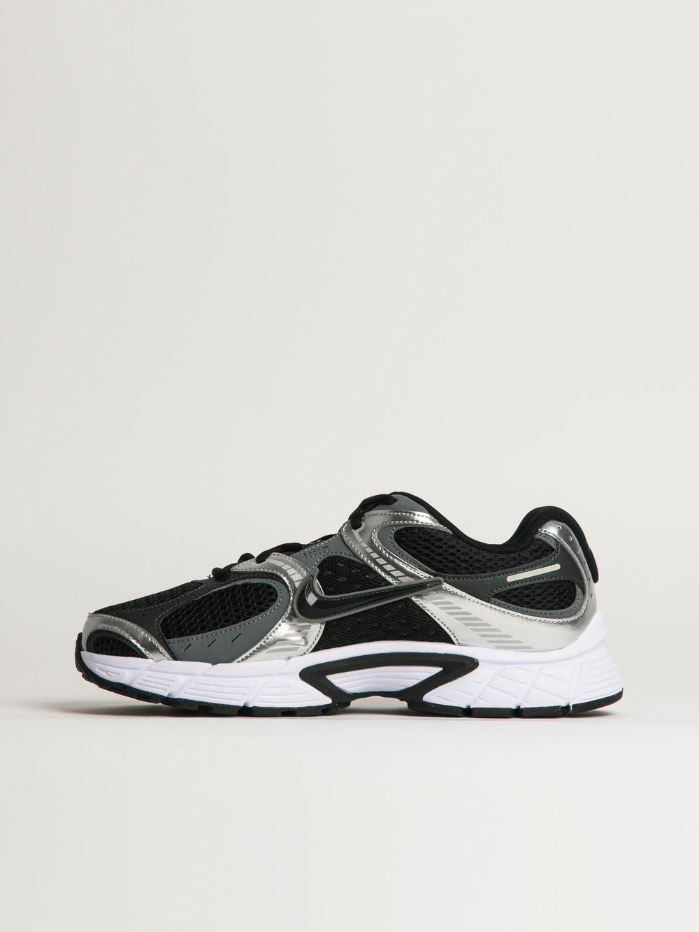 MENS NIKE V5 RNR SNEAKER - BLACK