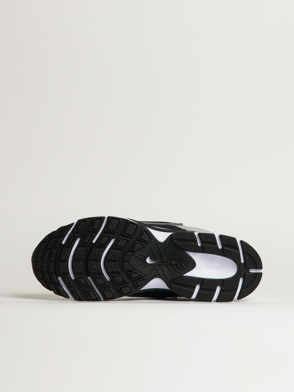 MENS NIKE V5 RNR SNEAKER - BLACK