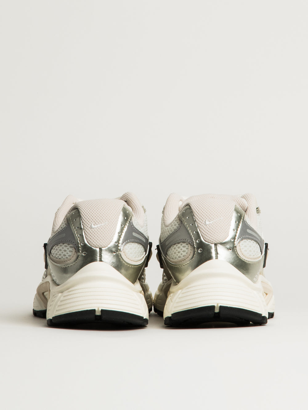 WOMENS NIKE V5 RNR SNEAKER - SUMMIT WHITE