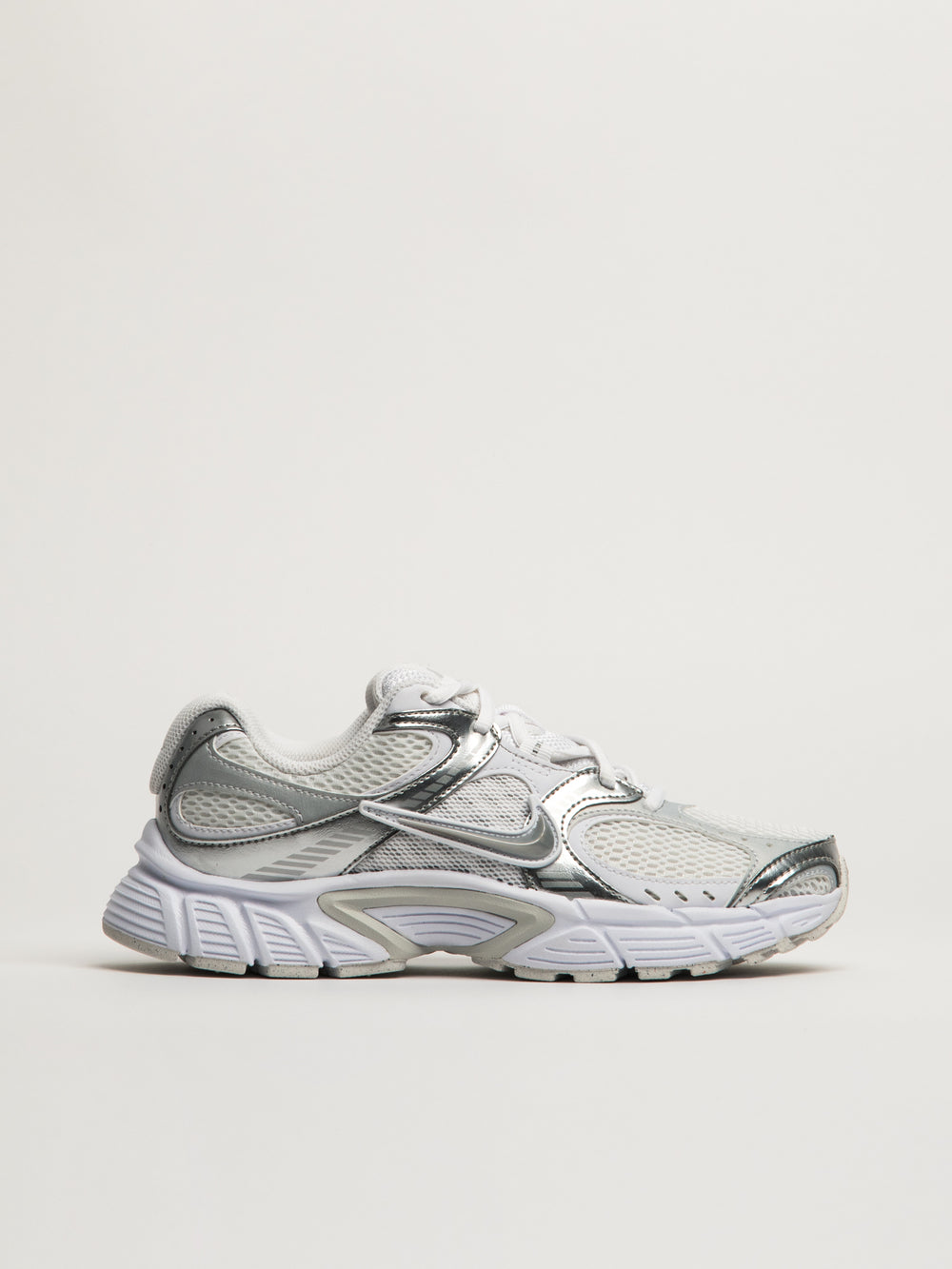 WOMENS NIKE V5 RNR SNEAKER - WHITE/SILVER