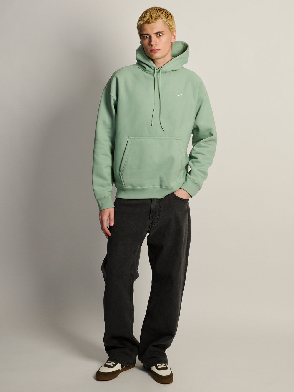 NIKE SWOOSH RELAXED HODDIE - SAGE