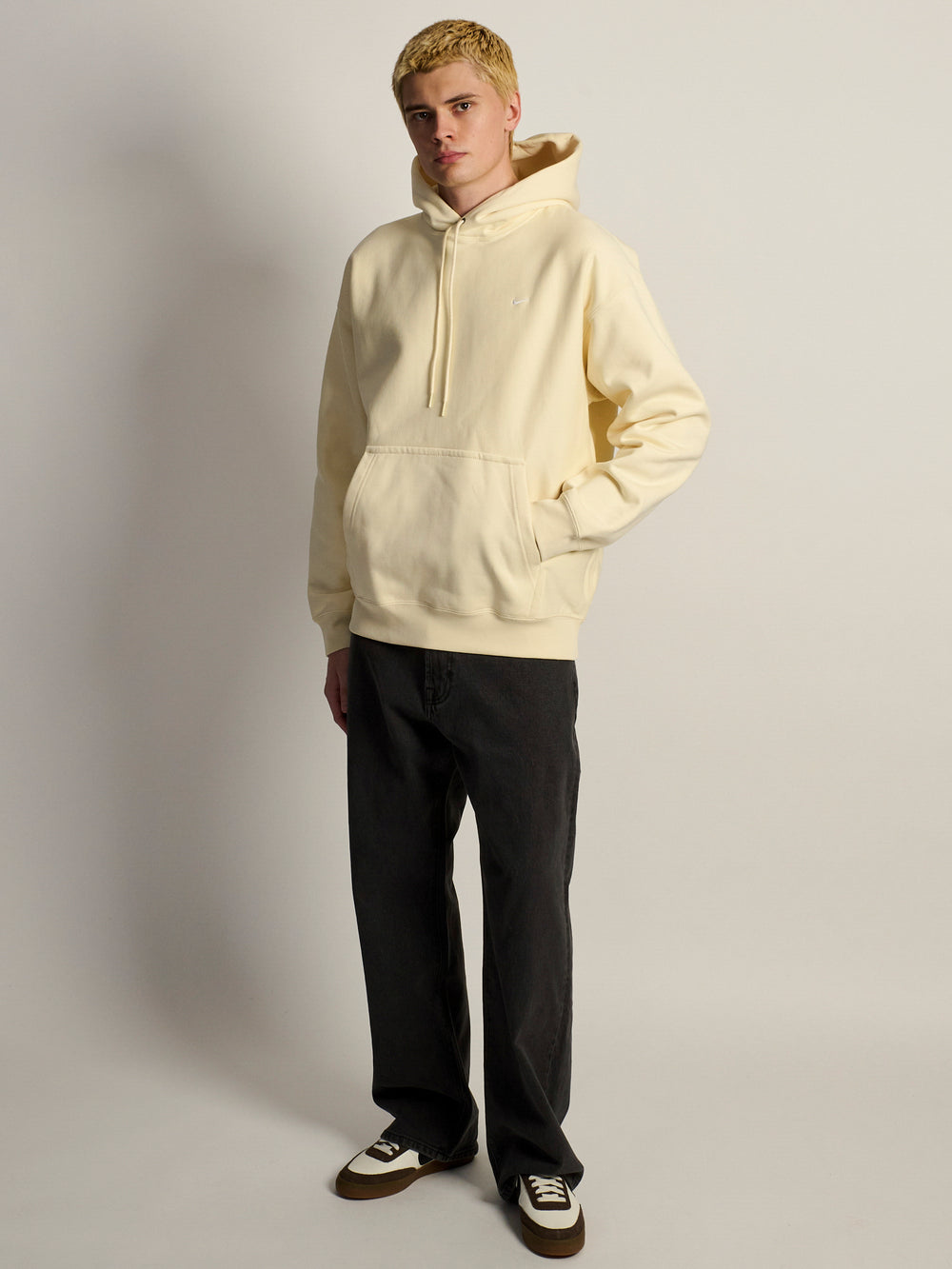 NIKE SWOOSH RELAXED HODDIE - COCONUT