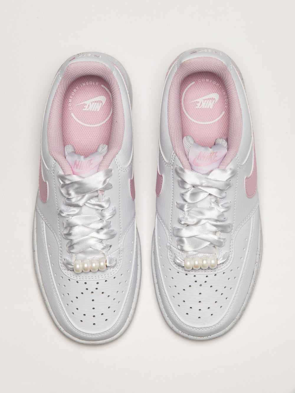 WOMENS NIKE COURT VISION LOW SNEAKER - WHITE/PINK