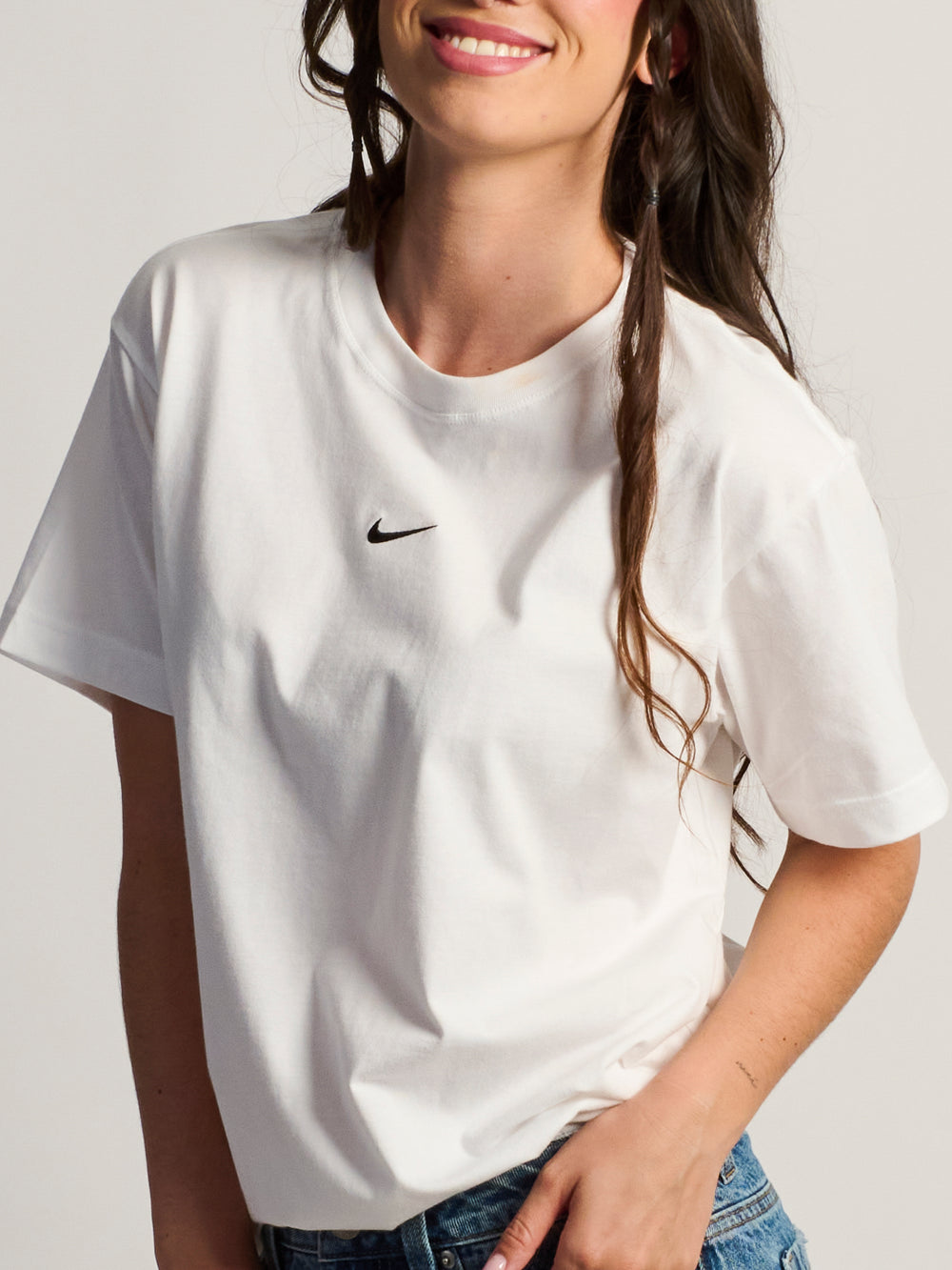 T-SHIRT CLASSIQUE NIKE SPORTSWEAR -BLANC/NOIR