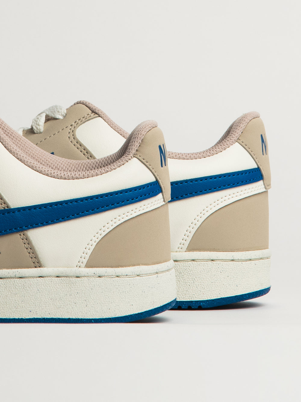 NIKE COURT VISION LOW SNEAKER HOMME- BLANC/BLEU