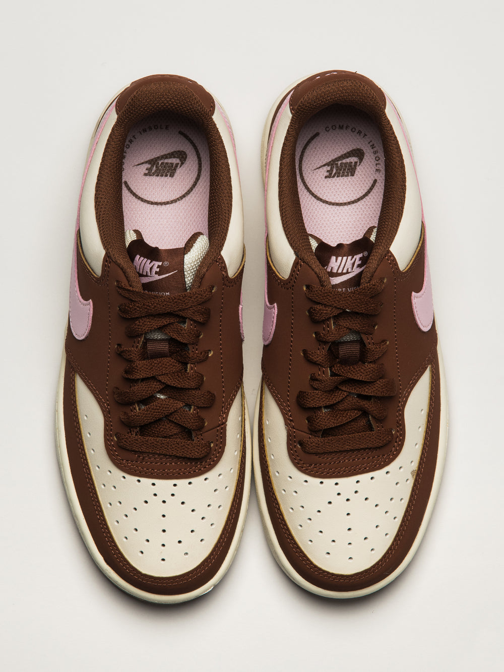 WOMENS NIKE COURT VISION LOW SNEAKER - BROWN