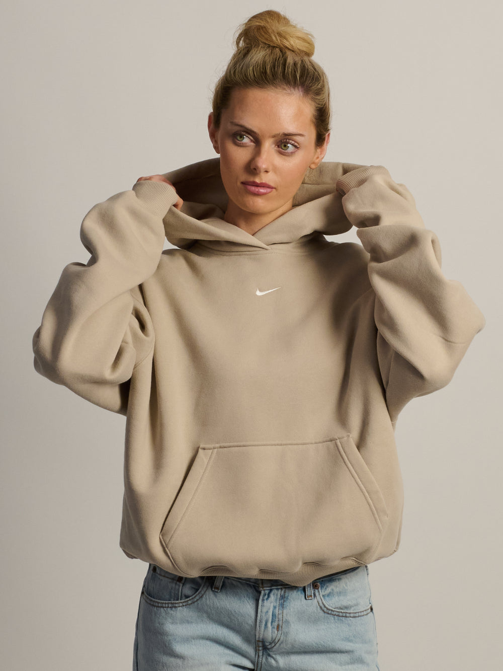 NIKE STDO FLEECE OVERSIZED PULL OVER HOODIE - CRÈME