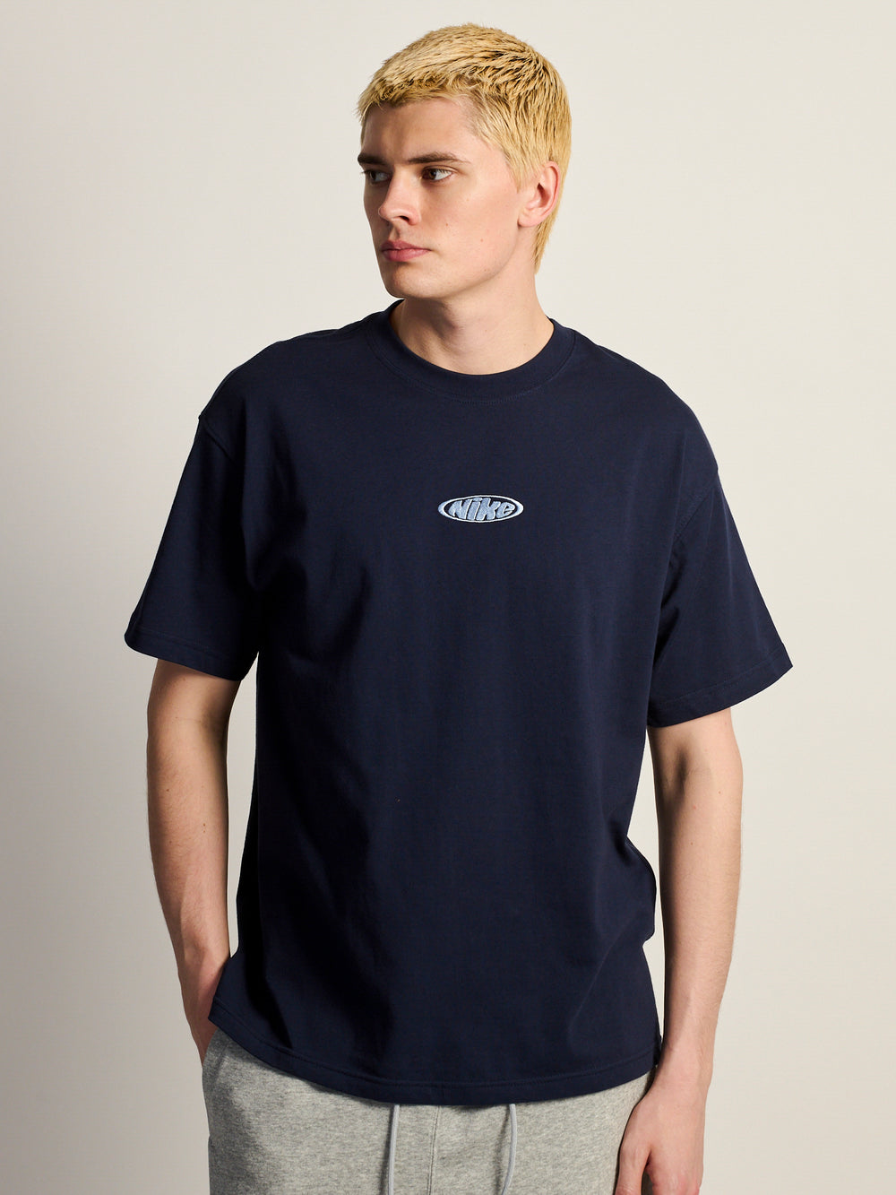 T-SHIRT AMPLE NIKE SPORTSWEAR OVAL