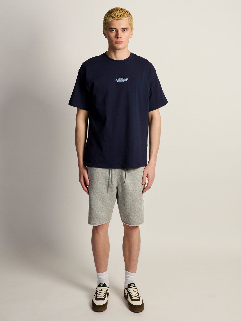 T-SHIRT AMPLE NIKE SPORTSWEAR OVAL