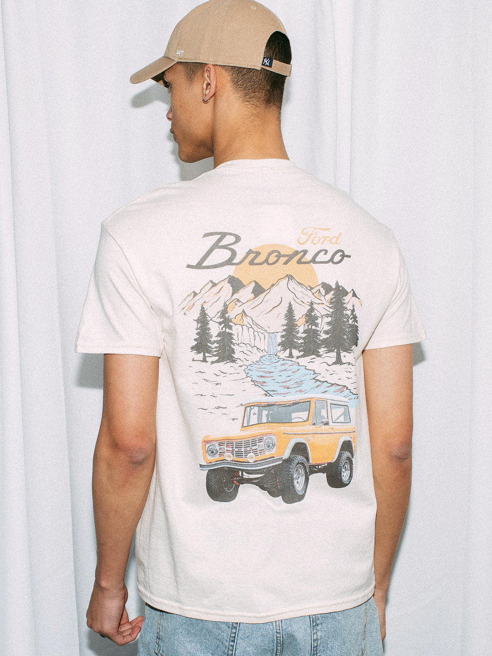 FORD BRONCO T-SHIRT