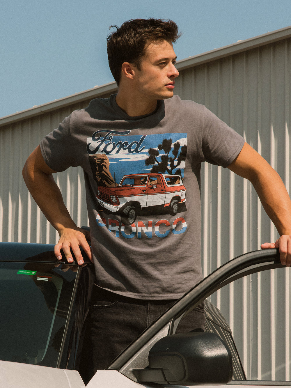 FORD BRONCO T-SHIRT