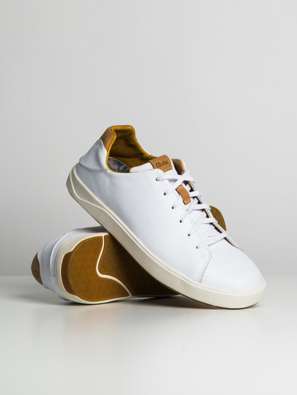 MENS OLUKAI LAE AHI LI ILI