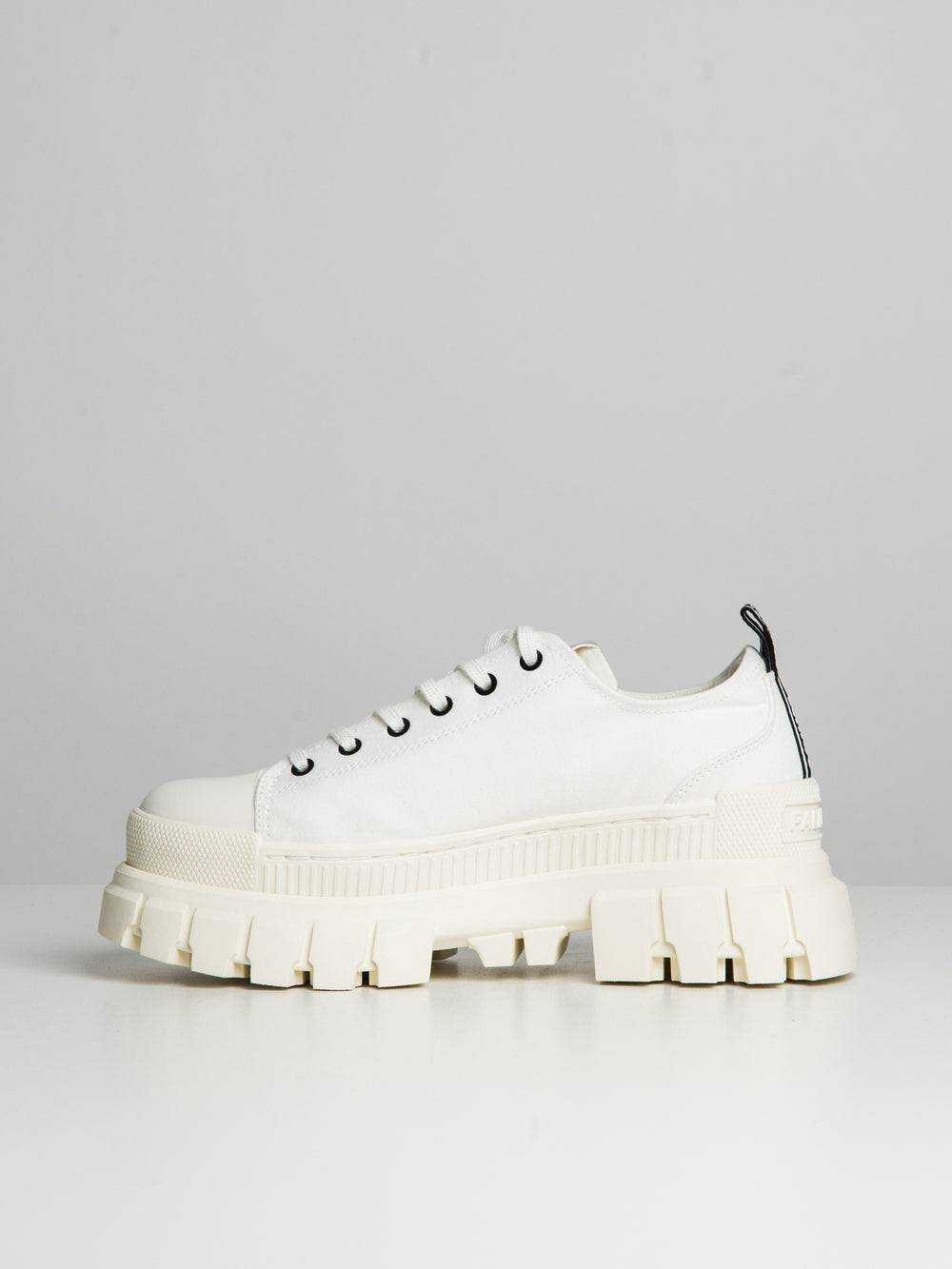 WOMENS PALLADIUM REVOLT LO TX - CLEARANCE