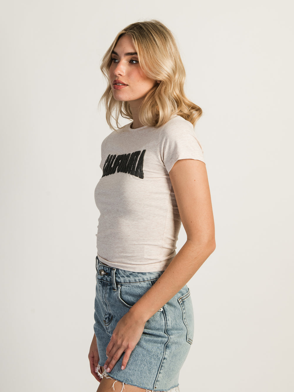 PRINCESS POLLY DESTINATION CALIFORNIA T-SHIRT - CLEARANCE