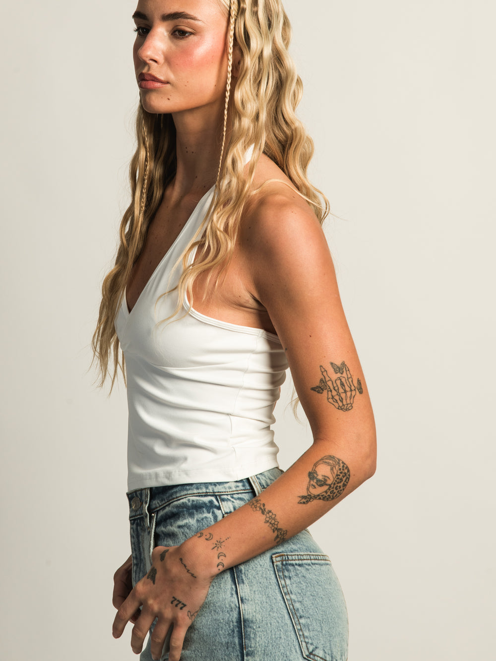 PRINCESS POLLY STAND BY HALTER TOP - WHITE