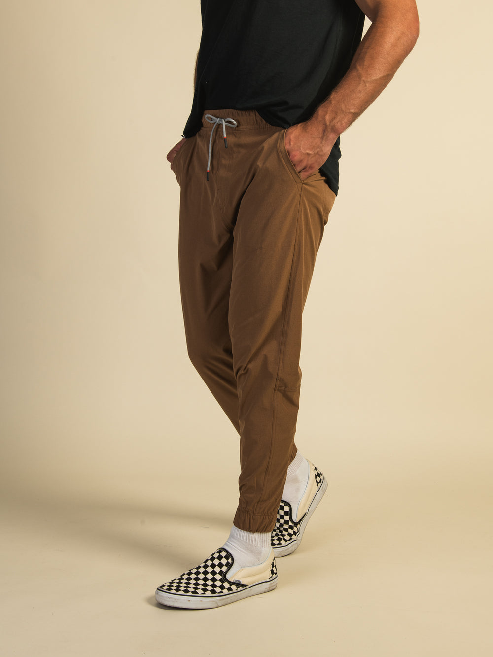 SAXX GO TO TOWN JOGGER COCONUT - CLEARANCE