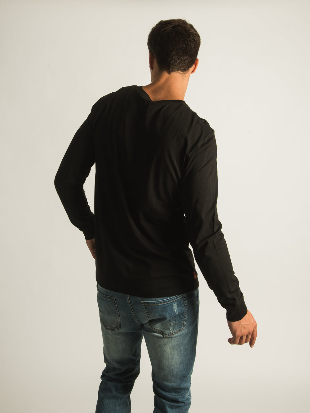 TIMBERLAND CHEST STACK LONG SLEEVE LOGO TEE - CLEARANCE