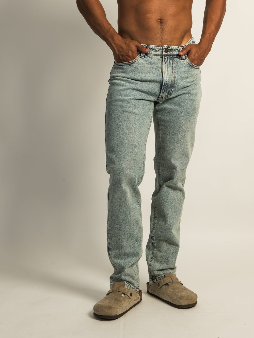TAINTED 90'S STRAIGHT LEG DENIM - LIGHT WASH