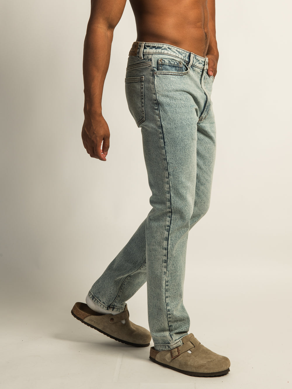 TAINTED 90'S STRAIGHT LEG DENIM - LIGHT WASH