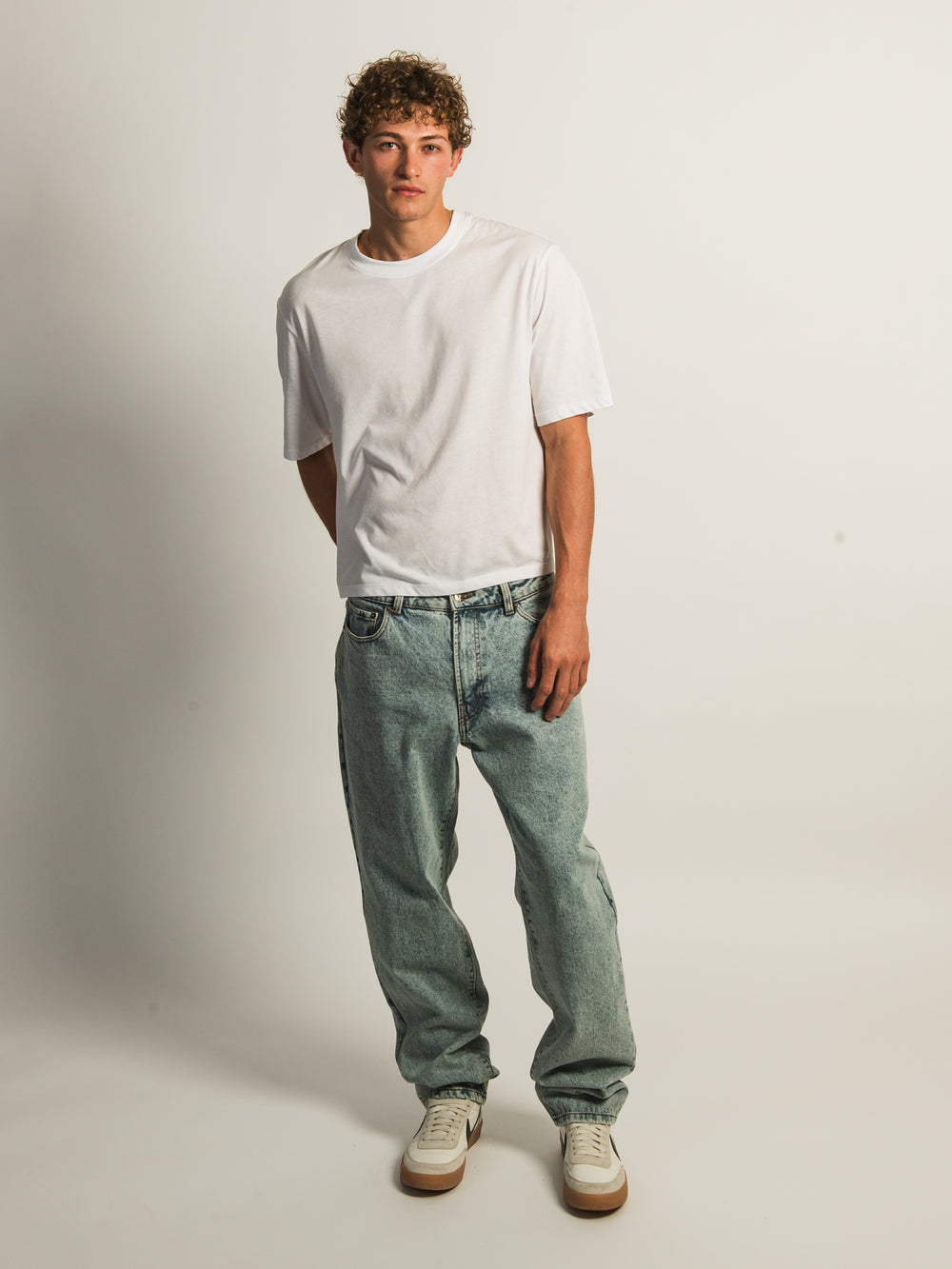 TAINTED LOOSE FIT DENIM - LIGHT WASH DENIM