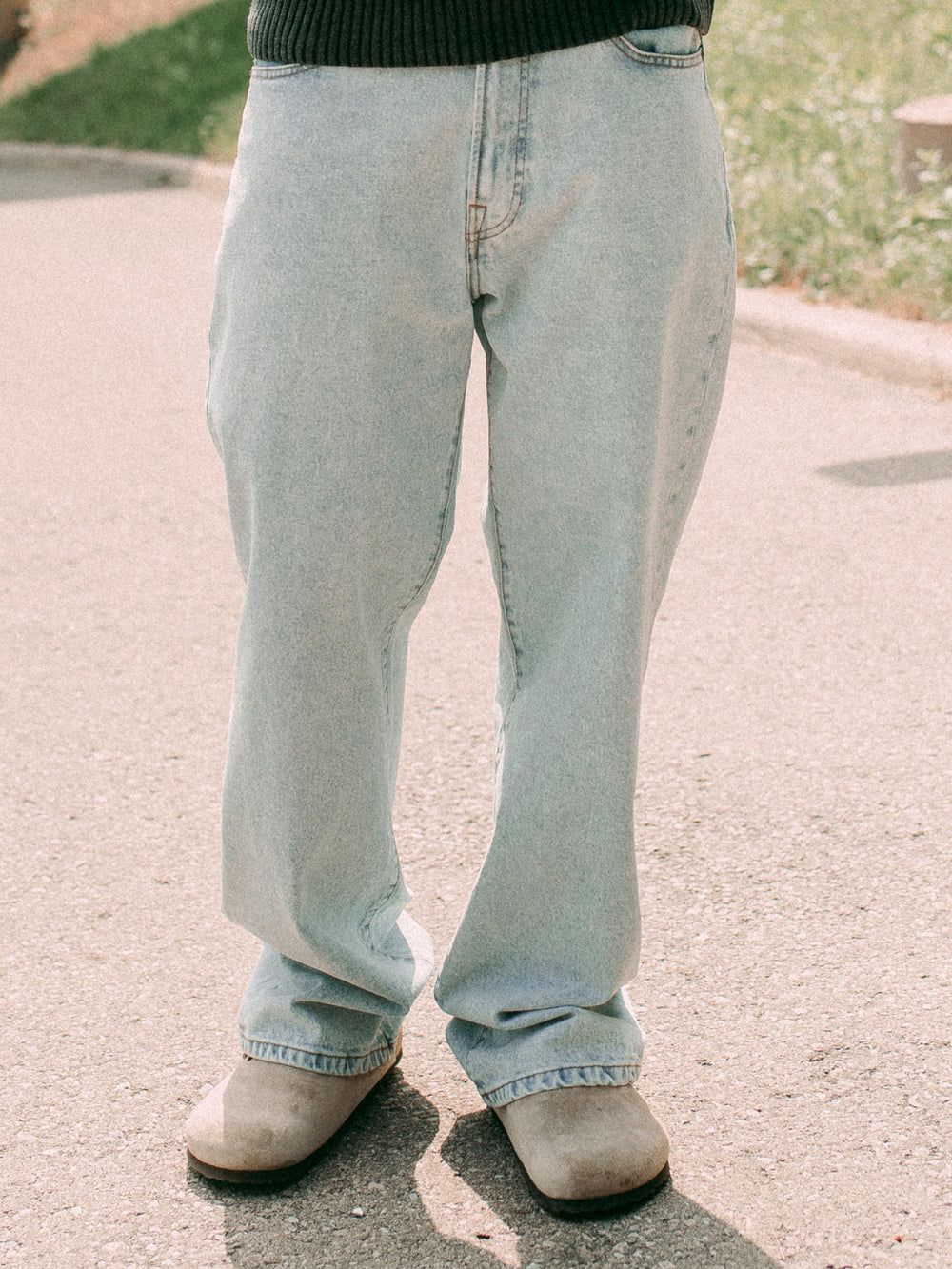 TAINTED BAGGY FIT DENIM - LIGHT WASH DENIM