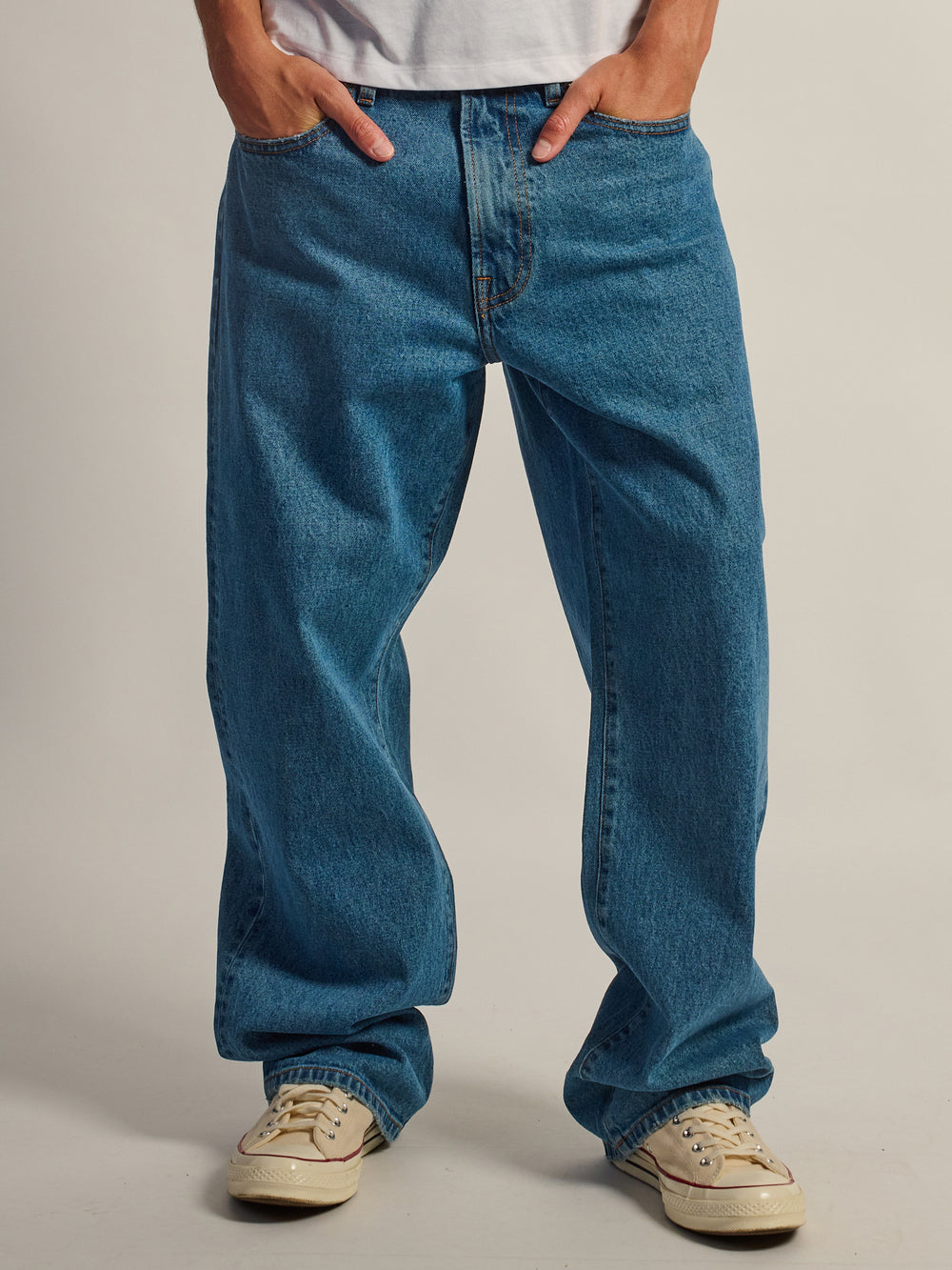 DENIM COUPE BAGGY TACHÉ - DÉLAVAGE MOYEN