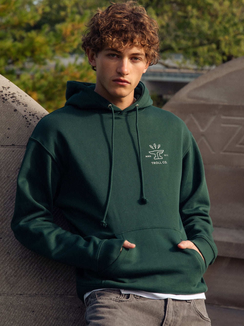 TROLL CO. TWISTING WRENCHES PULL OVER HOODIE