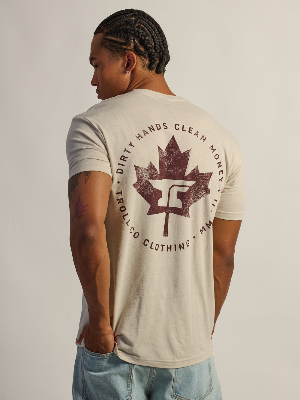 TROLL CO. DHCM ANVIL LEAF TEE - SABLE