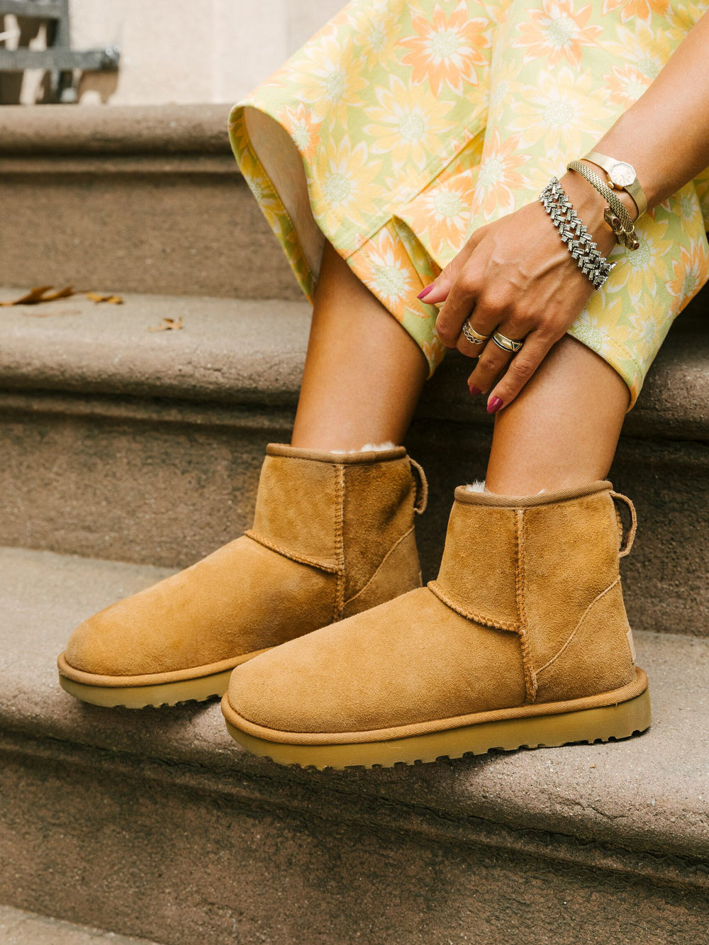 WOMENS UGG CLASSIC MINI II BOOTS - CHESTNUT