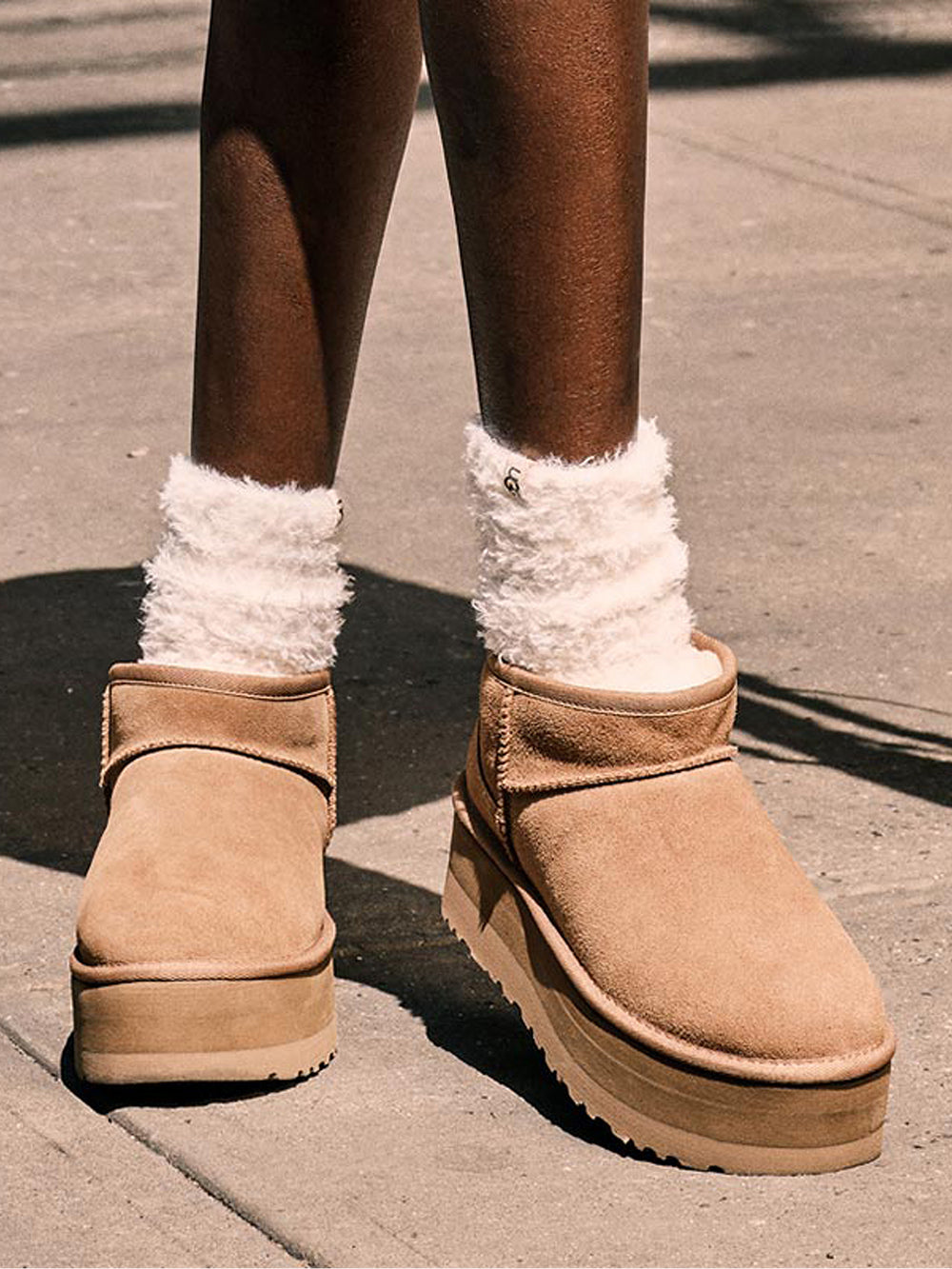 WOMENS UGG CLASSIC ULTRA MINI PLATFORM BOOT - CHESTNUT - CLEARANCE