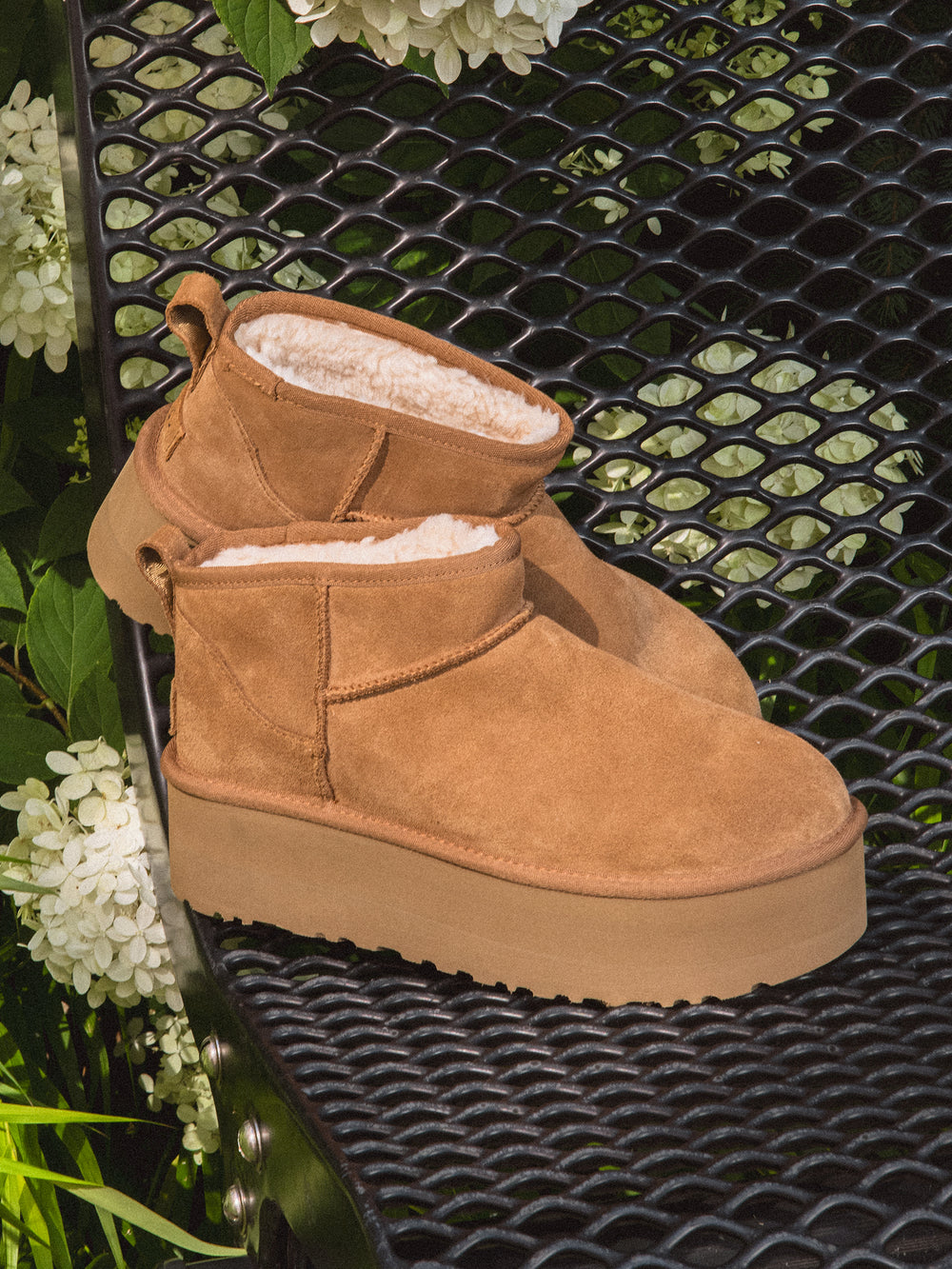 WOMENS UGG CLASSIC ULTRA MINI PLATFORM BOOT - CHESTNUT - CLEARANCE