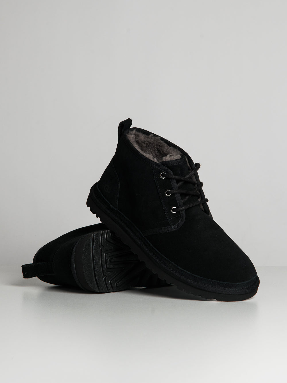 UGG NEUMEL HOMME - NOIR