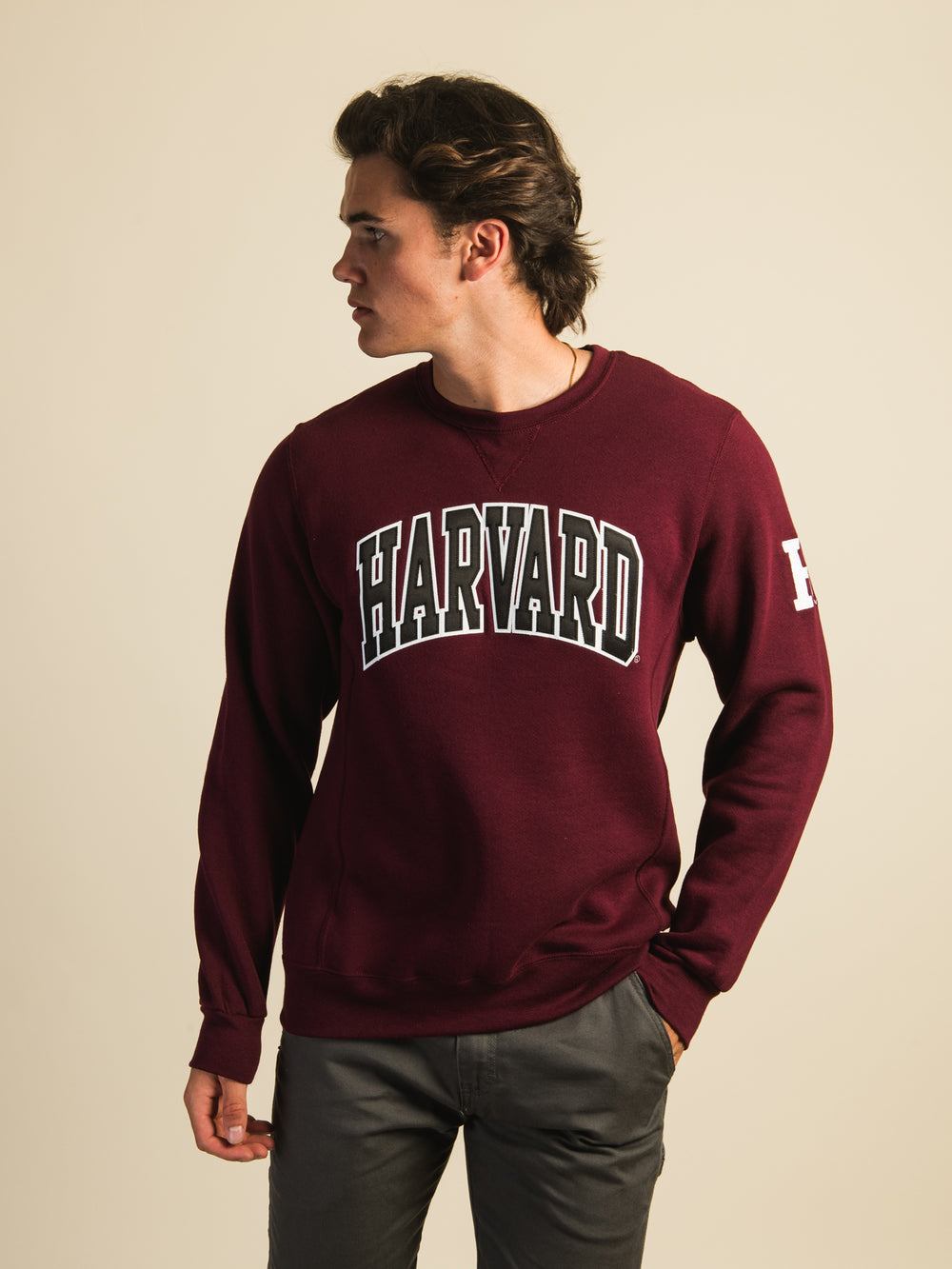 ÉQUIPAGE BRODÉ À MANCHES HARVARD NCAA