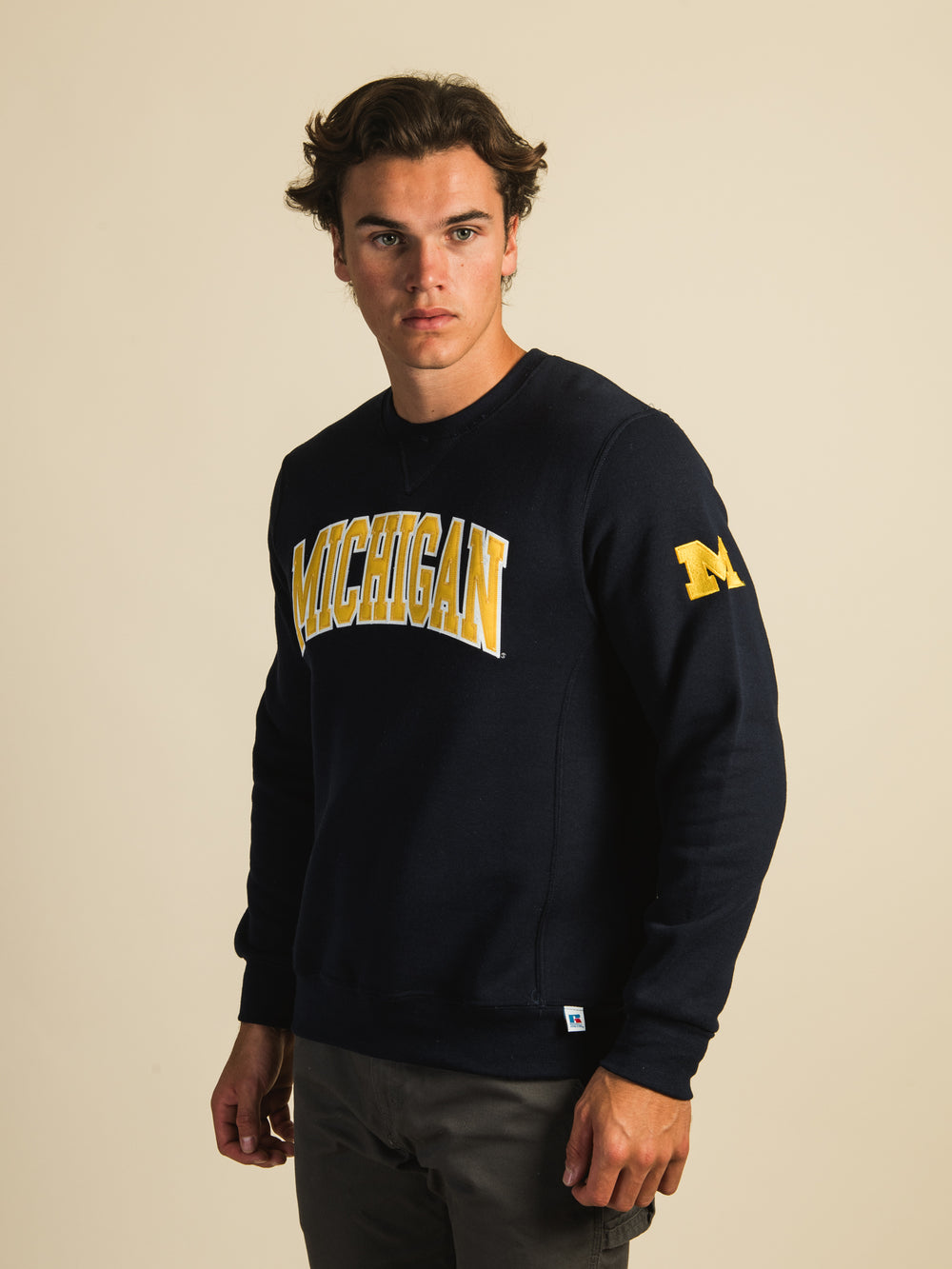 NCAA MICHIGAN SLEEVE EMBROIDERED CREW