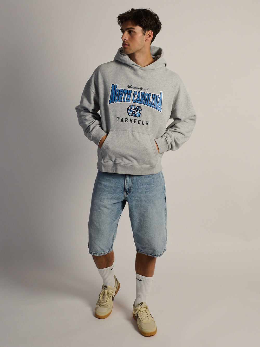 NORTH CAROLINA RELAXED CAMO LOGO HOODIE