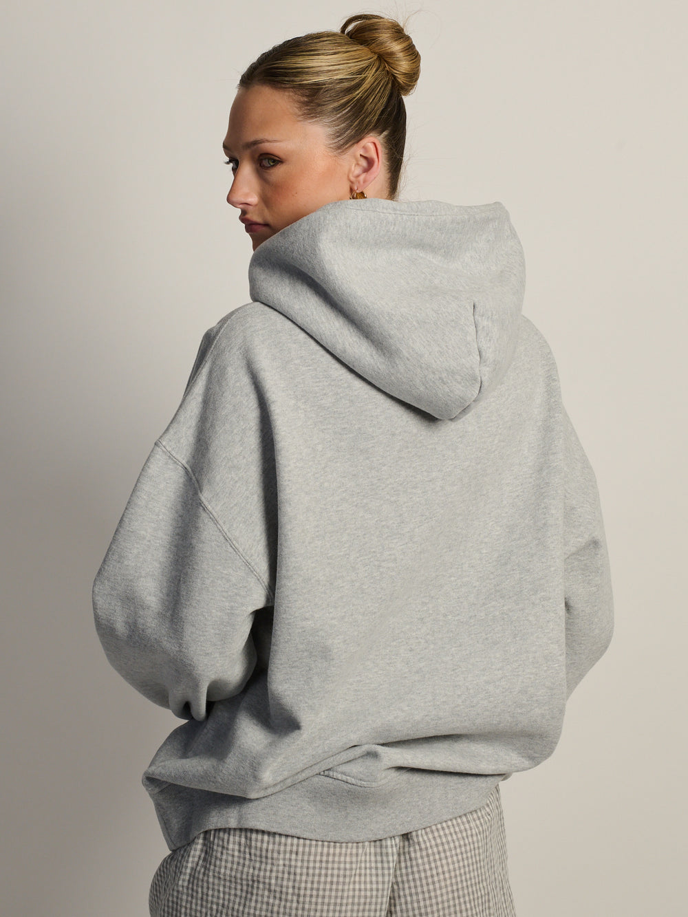 NORTH CAROLINA RELAXED CAMO LOGO HOODIE