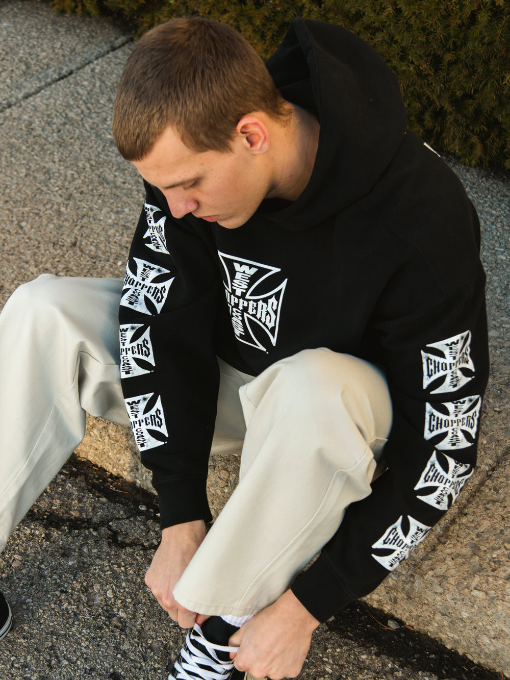 WEST COAST CROSS RELAXED PULL OVER HOODIE