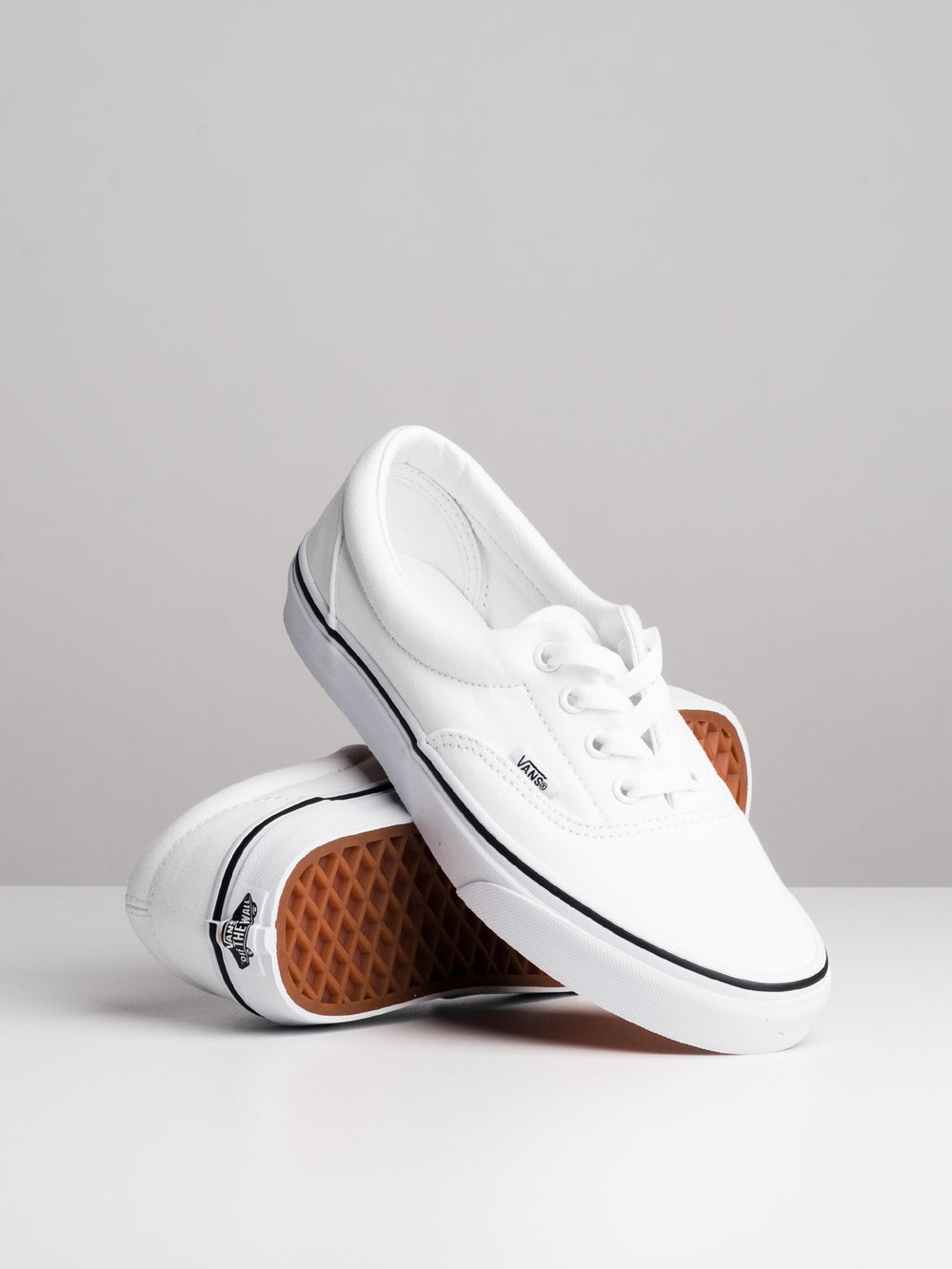 WOMENS VANS ERA SNEAKER - CLEARANCE