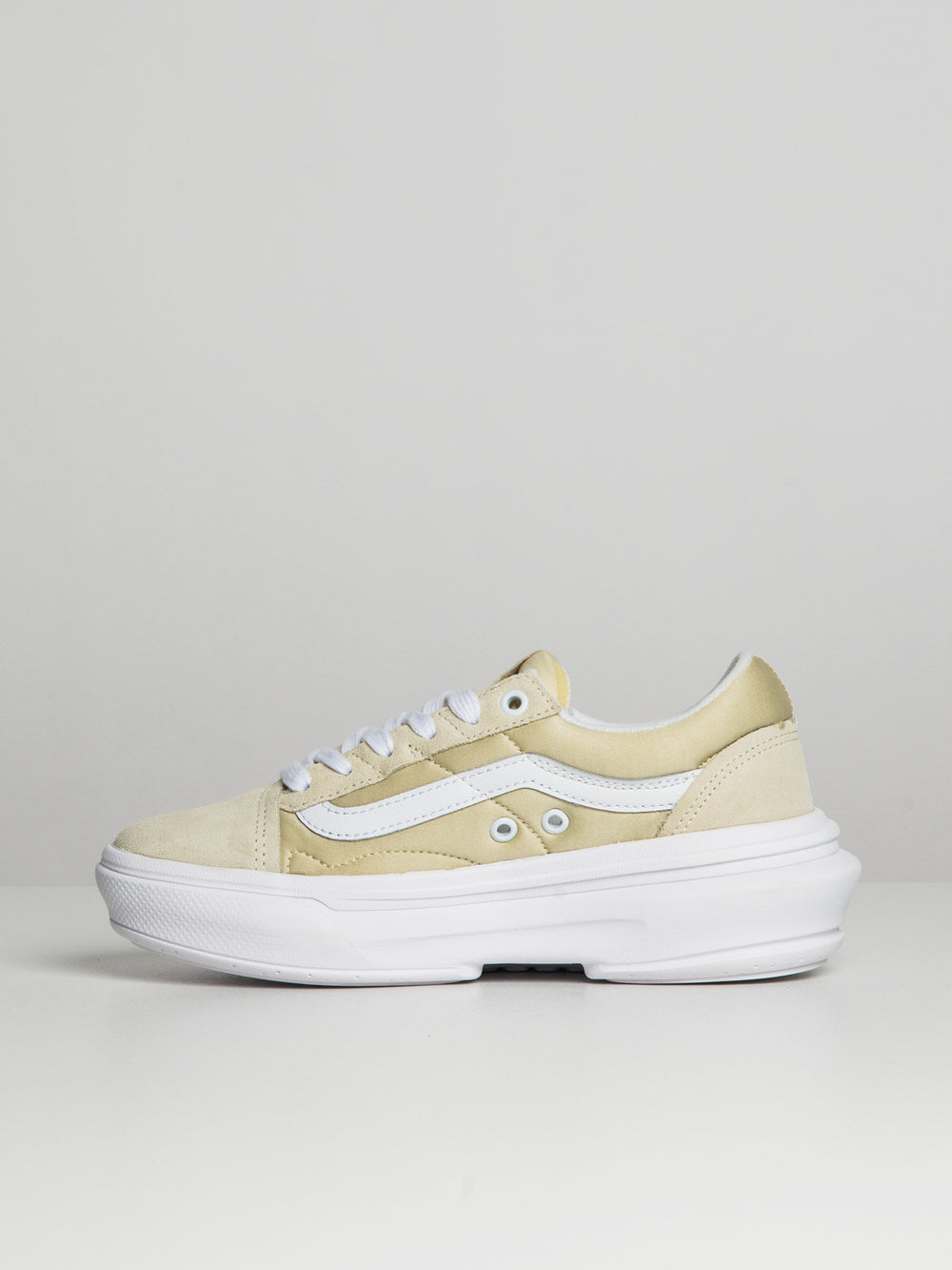 WOMENS VANS COMFYCUSH OLD SKOOL OVERT - CLEARANCE