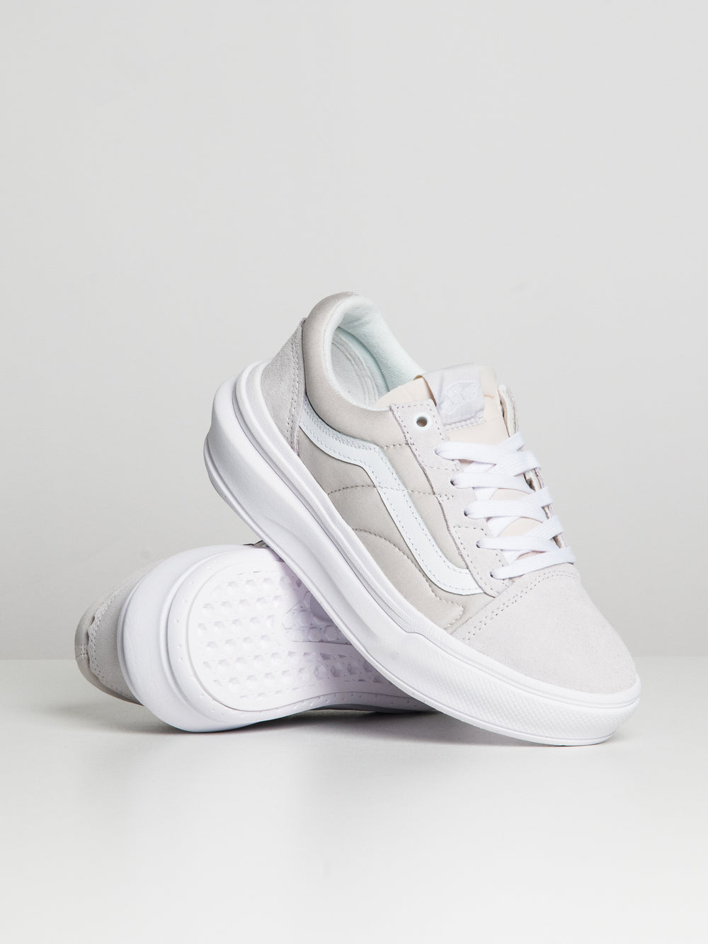 WOMENS VANS COMFYCUSH OLD SKOOL OVERT - CLEARANCE