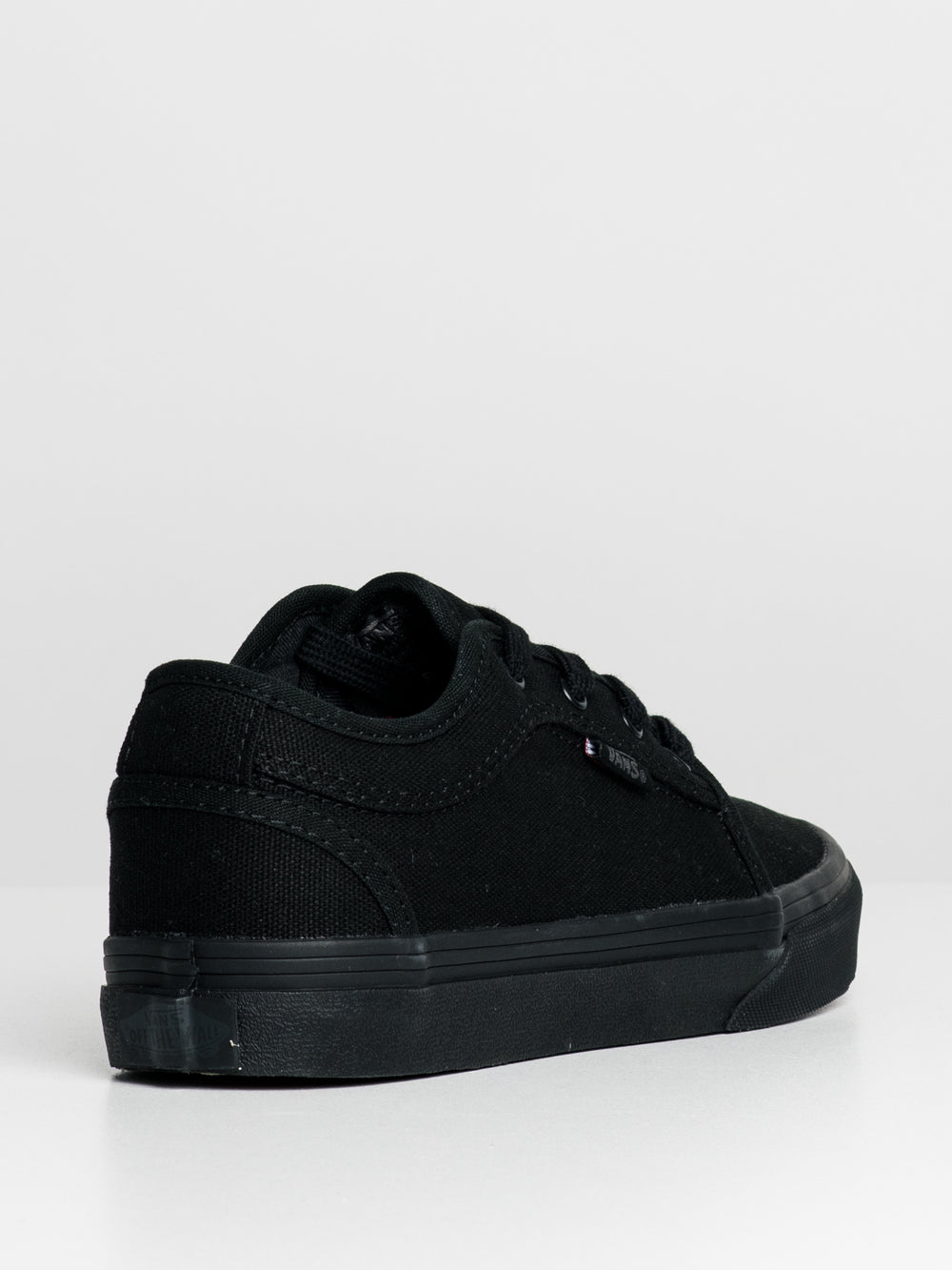 KIDS CHUKKA LO BLACKOUT SNEAKER