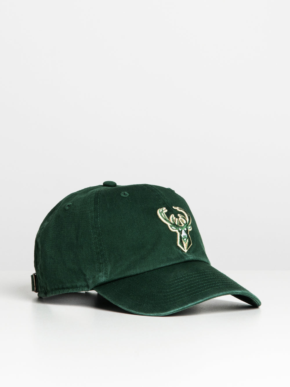 47 MILWAUKEE BUCKS CLEAN UP CAP