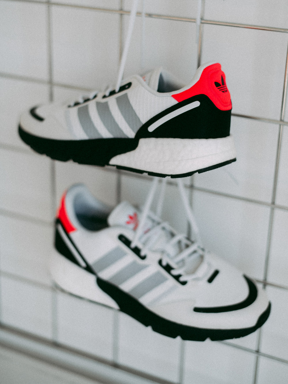 MENS ADIDAS ZX 1K BOOST SNEAKERS - WHITE/BLACK - CLEARANCE