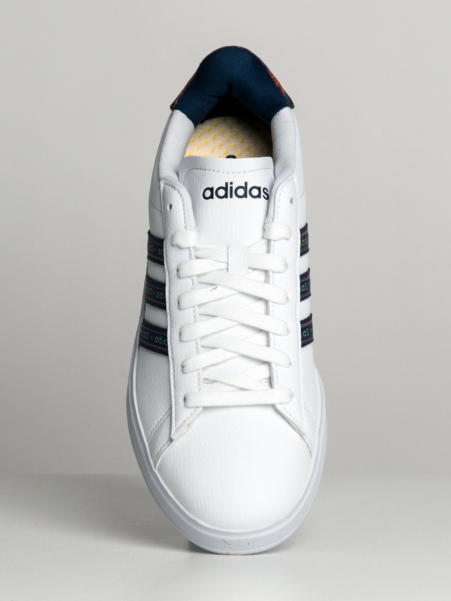 WOMENS ADIDAS GRAND COURT 2.0 CLEARANCE