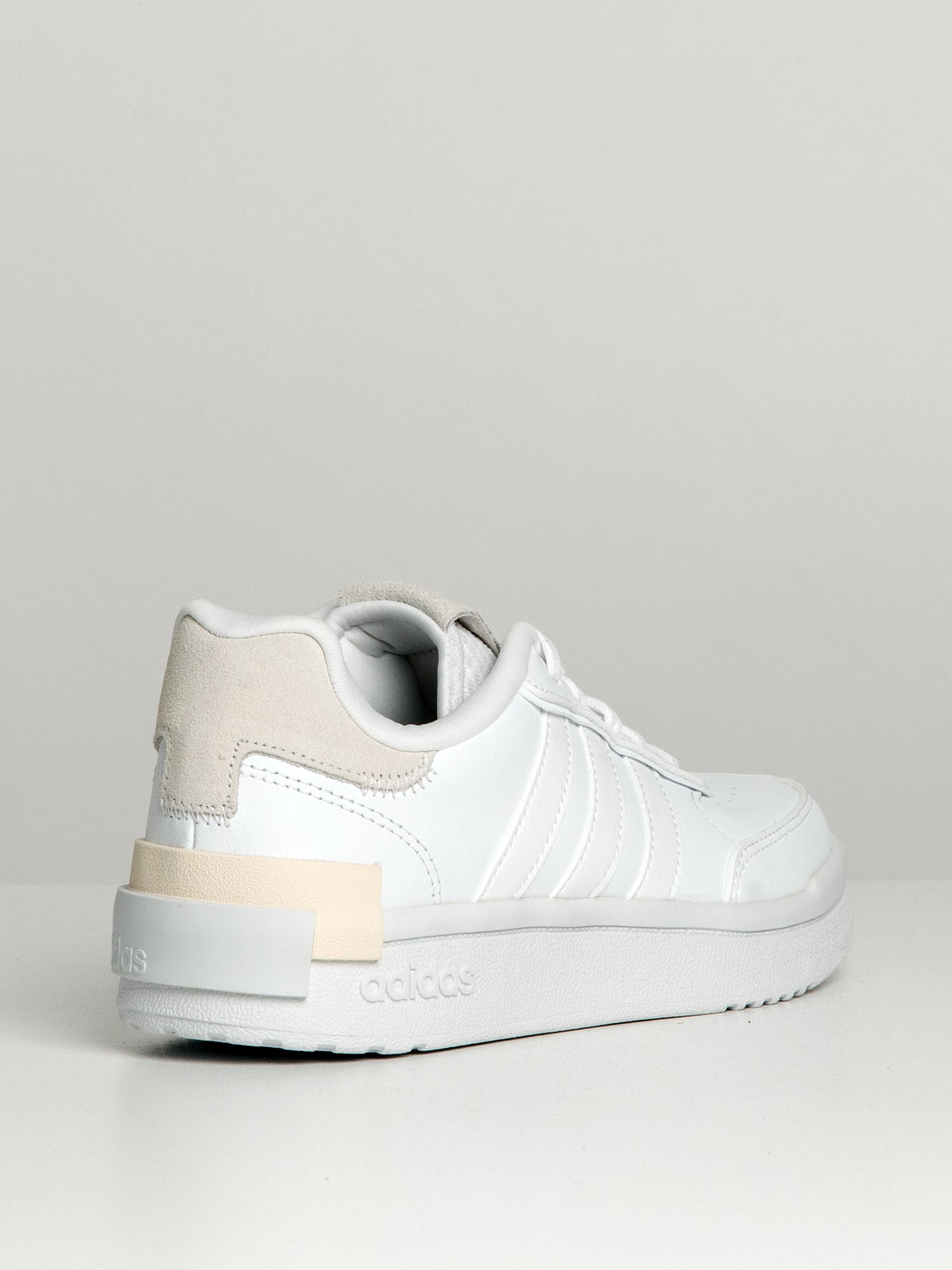 WOMENS ADIDAS POSTMOVE SE SNEAKER - CLEARANCE